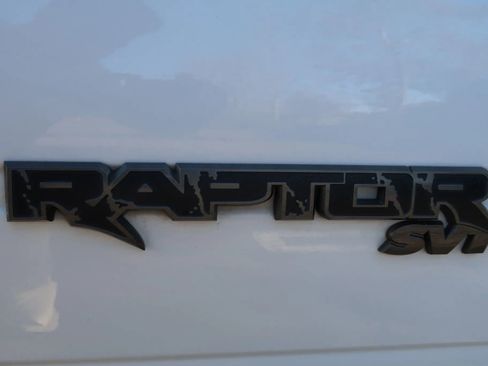 Used 2013 Ford F150 Raptor w/ Luxury Equipment Group image 9