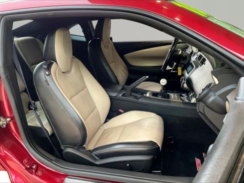 Used 2010 Chevrolet Camaro SS w/ RS Package RWD image 27