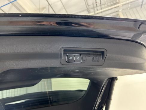 Certified 2023 Ford Explorer XLT w/ Equipment Group 202A AWD/4WD image 32