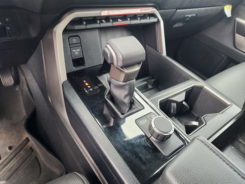 Used 2025 Toyota Tundra SR5 w/ SR5 Premium Package image 33