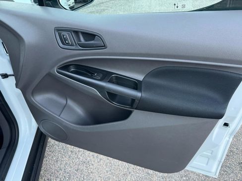 Used 2022 Ford Transit Connect XL image 34