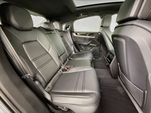New 2026 Porsche Cayenne Coupe AWD/4WD image 29
