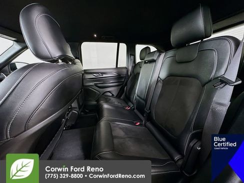 Used 2024 Jeep Grand Cherokee Altitude image 27