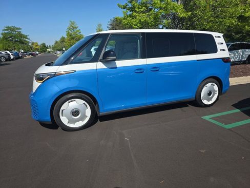 Used 2025 Volkswagen ID. Buzz 1st Edition AWD/4WD image 21