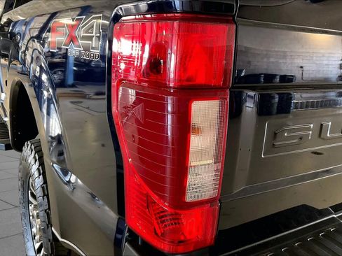 Used 2022 Ford F250 Lariat w/ FX4 Off-Road Package AWD/4WD image 25