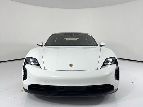 Certified 2024 Porsche Taycan GTS image 10