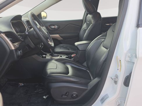 Used 2017 Jeep Cherokee High Altitude AWD/4WD image 13