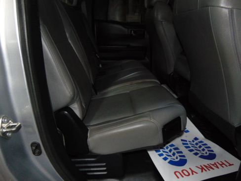 Used 2014 Toyota Tundra SR image 12