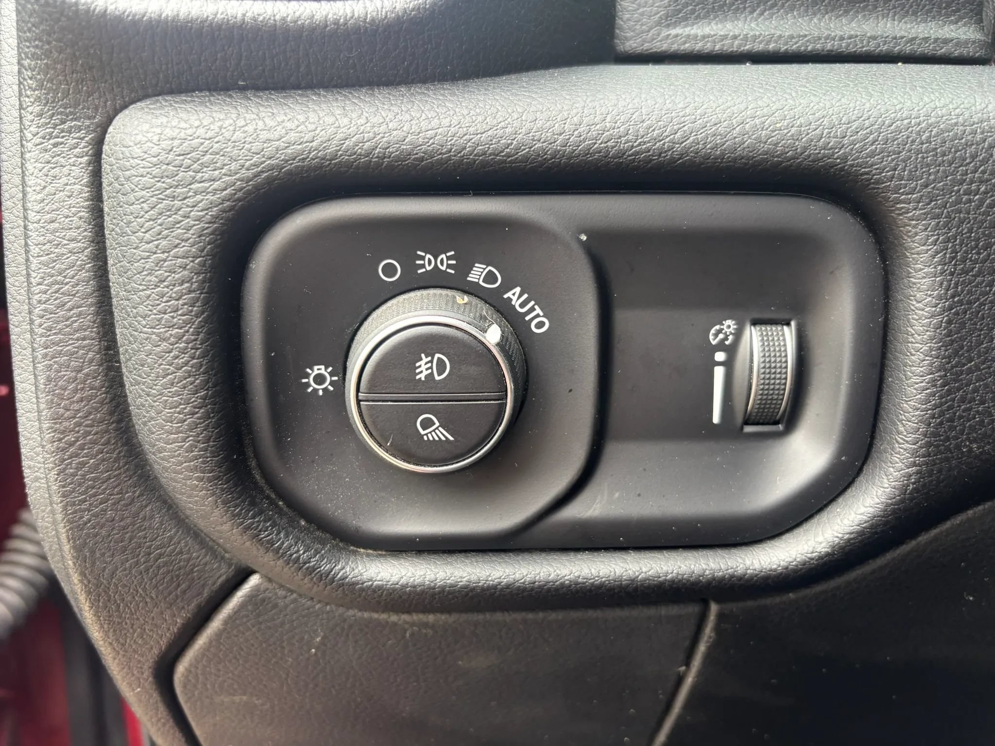 Used 2024 RAM 2500 Big Horn w/ Night Edition AWD/4WD image 21