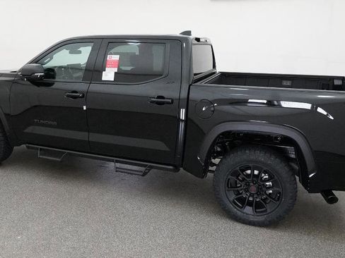 New 2026 Toyota Tundra SR5 AWD/4WD image 38