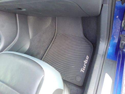 Used 2013 Volkswagen Beetle 2.0T FWD image 34