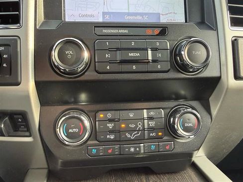 Used 2021 Ford F250 Lariat image 16