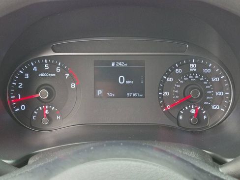 Certified 2022 Kia Soul LX w/ Technology Package FWD image 15