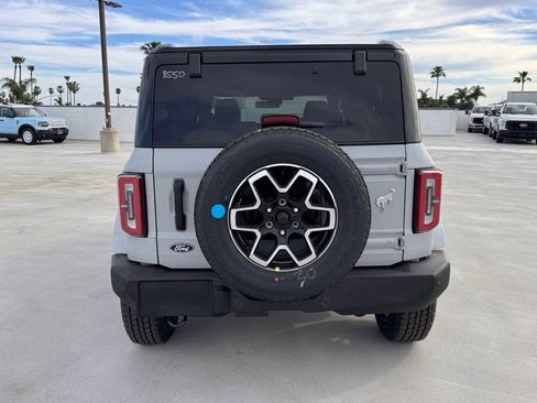 New 2026 Ford Bronco Outer Banks image 11