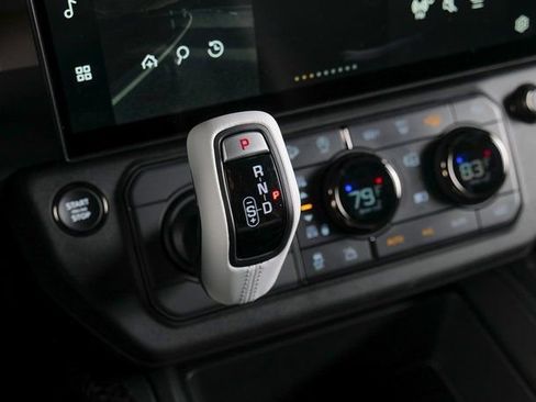 New 2026 Land Rover Defender 110 OCTA AWD/4WD image 14