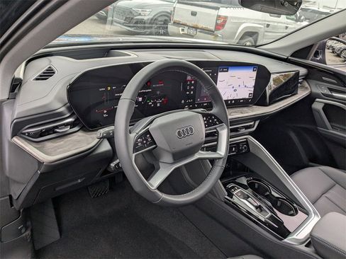 New 2025 Audi Q5 Premium Plus image 9