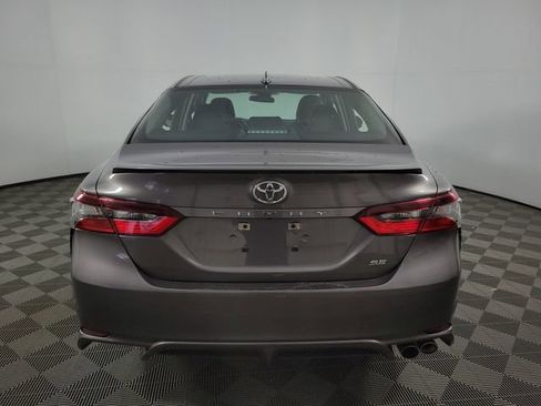 Used 2023 Toyota Camry SE image 7