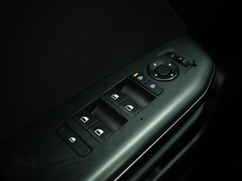 Used 2025 Kia K4 LXS image 26