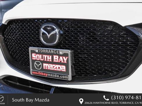 New 2026 MAZDA MAZDA3 Hatchback w/Premium Plus Pkg image 5