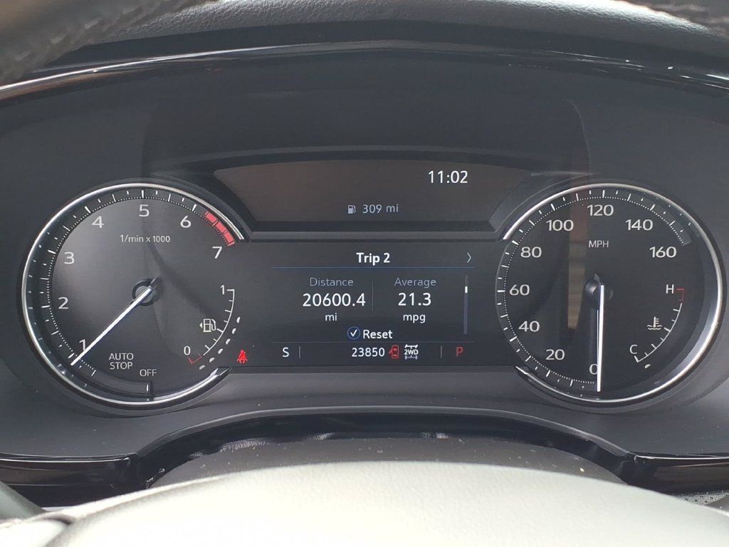 Used 2024 Cadillac XT6 Luxury AWD/4WD image 6