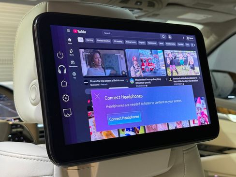 New 2025 Cadillac Escalade Sport Platinum w/ LPO, ONYX Package image 51