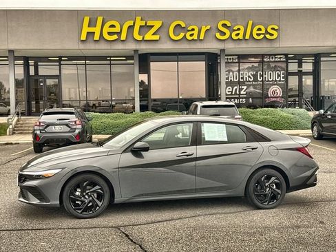 Used 2026 Hyundai Elantra Sport FWD image 1
