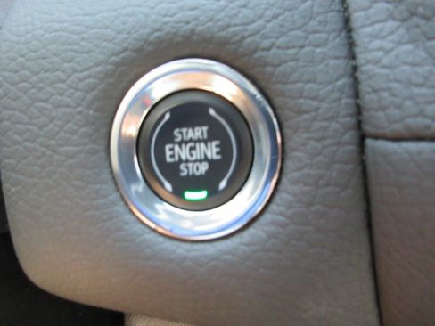 Certified 2023 GMC Yukon Denali AWD/4WD image 34