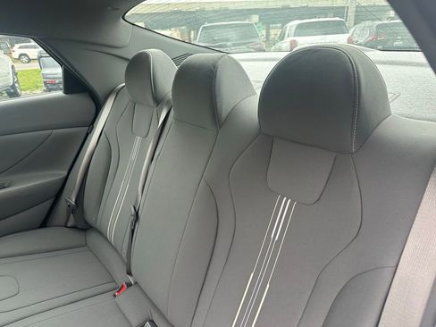 Used 2025 Hyundai Elantra Sport image 26
