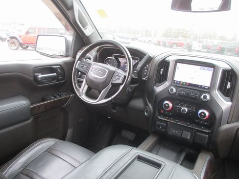 Used 2019 GMC Sierra 1500 Denali w/ Driver Alert Package II image 24