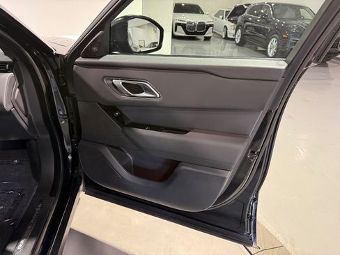 Used 2024 Land Rover Range Rover Velar Dynamic SE AWD/4WD image 35