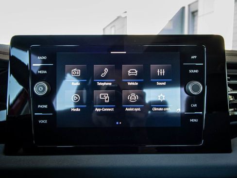 New 2026 Volkswagen Jetta SE image 38