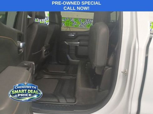 Used 2022 GMC Sierra 1500 AT4 w/ AT4 Preferred Package AWD/4WD image 8