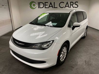 Used 2020 Chrysler Voyager LX