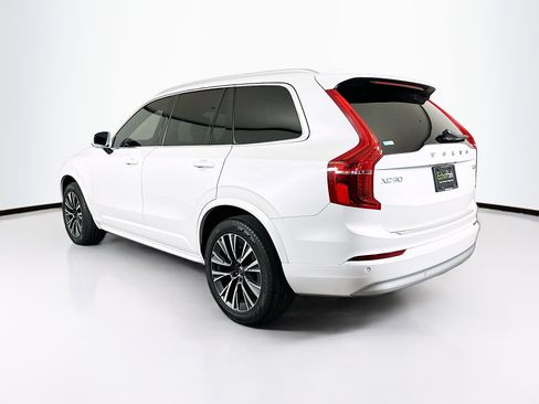 Used 2022 Volvo XC90 T5 Momentum w/ Advanced Package image 5
