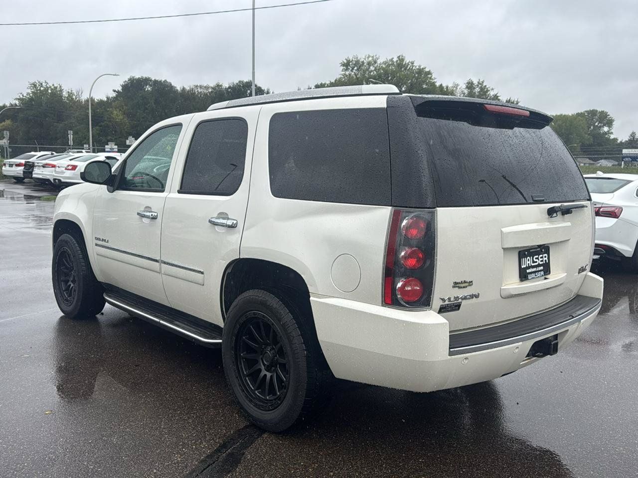 Used 2013 GMC Yukon Denali AWD/4WD image 7