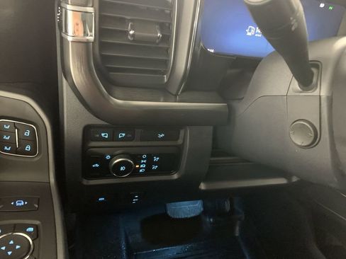 Used 2024 Ford F250 Lariat w/ Black Appearance Package AWD/4WD image 65