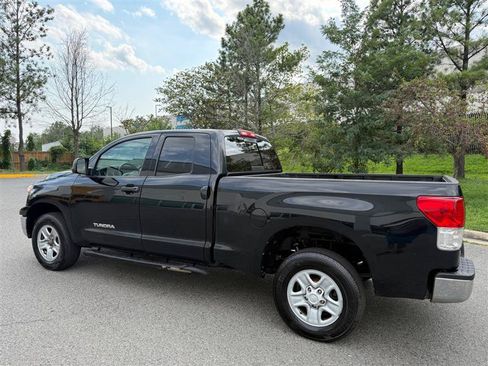 Used 2011 Toyota Tundra 4x4 Double Cab w/ Tow Pkg image 6