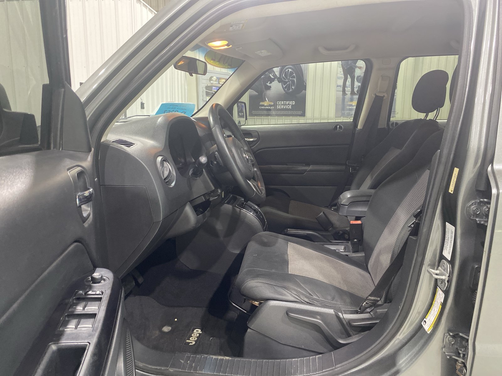 Used 2012 Jeep Patriot Latitude AWD/4WD image 2