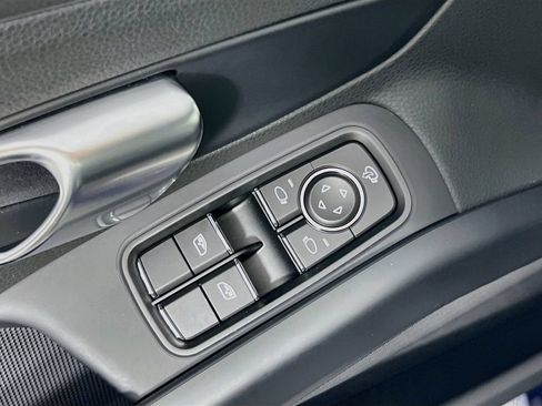 Certified 2025 Porsche 718 Cayman S RWD image 20