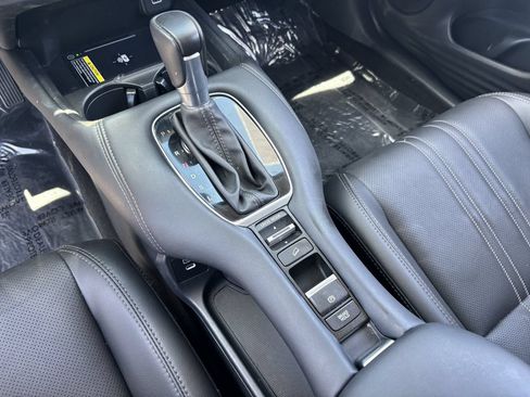 Certified 2025 Honda HR-V EX-L image 23