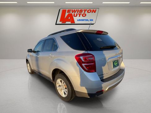 Used 2017 Chevrolet Equinox LT w/ Convenience Package image 3