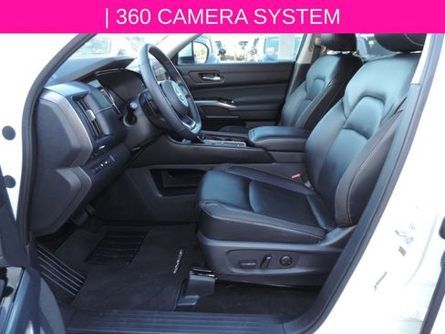 Certified 2023 Nissan Pathfinder SL w/ Black Appearance Package image 14