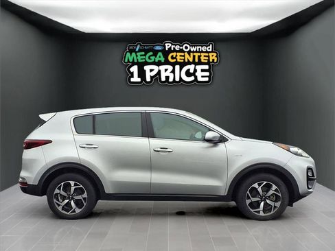 Used 2020 Kia Sportage LX image 24
