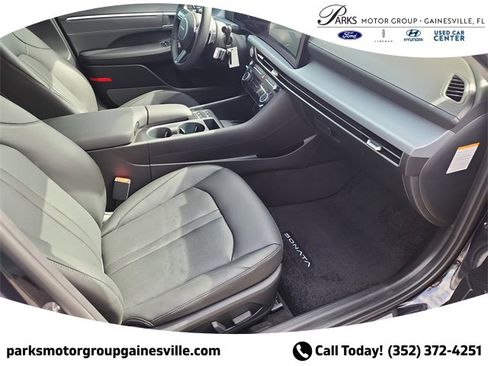New 2025 Hyundai Sonata Limited image 10