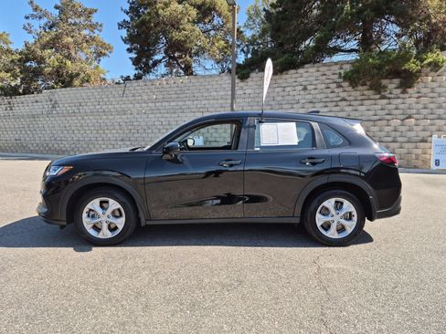 Used 2024 Honda HR-V LX image 2