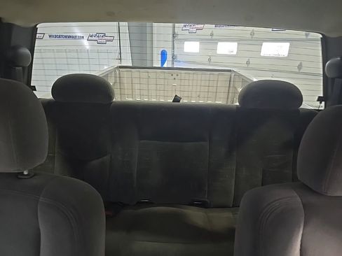 Used 2004 Chevrolet Silverado 1500 LS image 17