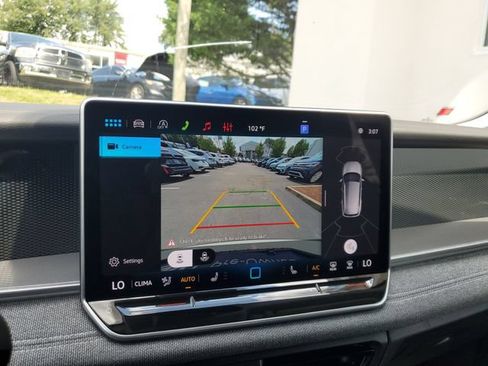 Certified 2026 Volkswagen Tiguan S FWD image 32