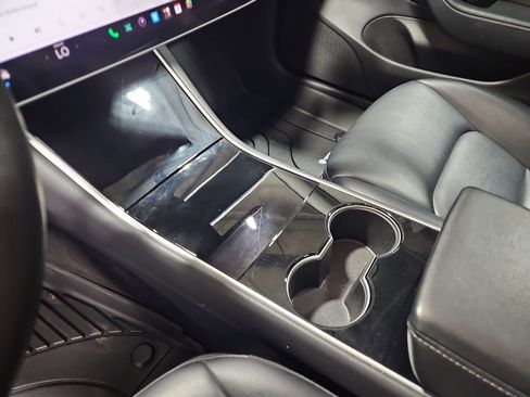 Used 2019 Tesla Model 3 Standard Range Plus RWD image 16