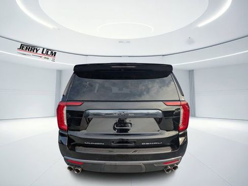 Used 2023 GMC Yukon XL Denali Ultimate image 4
