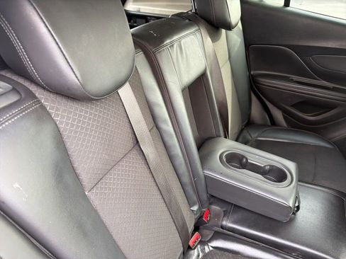 Used 2019 Buick Encore Preferred image 10